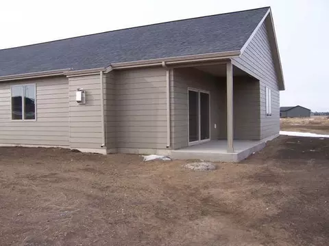 404 Cobblestone Lp, Mandan, ND 58554 photo 22