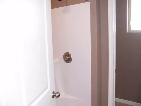 404 Cobblestone Lp, Mandan, ND 58554 photo 16