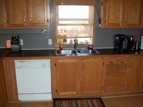 5139 Red Coat Loop, Bismarck, ND 58503 photo 4