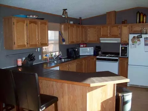5139 Red Coat Loop, Bismarck, ND 58503 photo 3