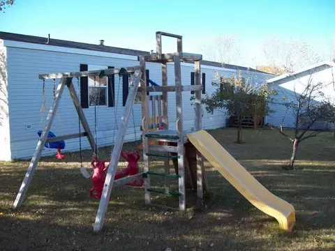 5139 Red Coat Loop, Bismarck, ND 58503 photo 2