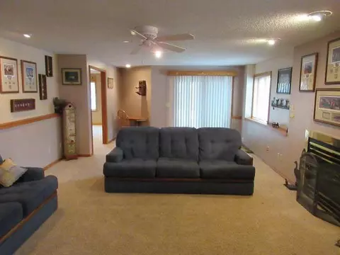 749 Juniper Dr, Bismarck, ND 58503 photo 27