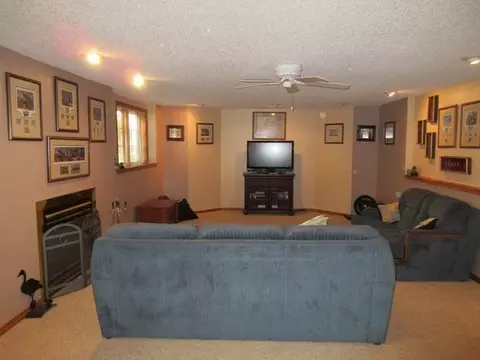 749 Juniper Dr, Bismarck, ND 58503 photo 26