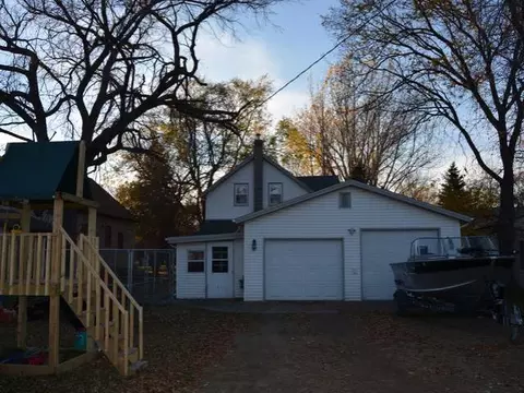 416 2nd St NE, Garrison, ND 58540 photo 14
