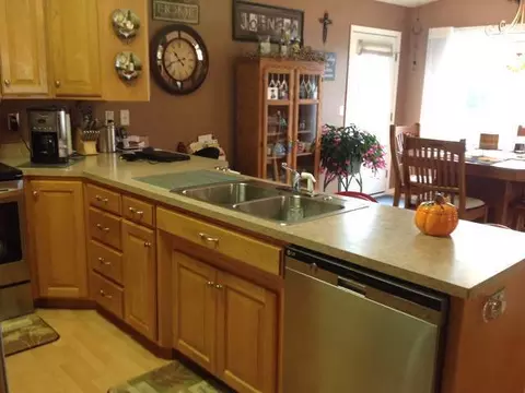 3538 Viewpoint Dr, Bismarck, ND 58503 photo 9
