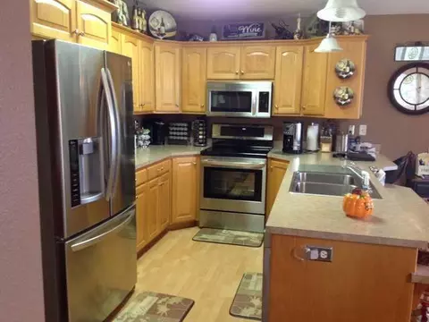 3538 Viewpoint Dr, Bismarck, ND 58503 photo 8