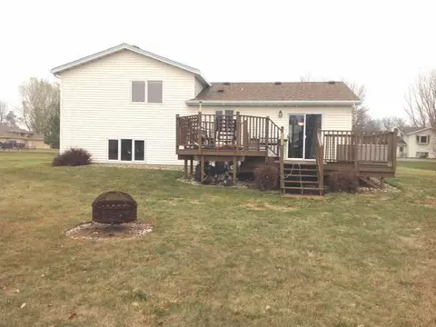 3712 Regent Dr E, Bismarck, ND 58504 photo 23