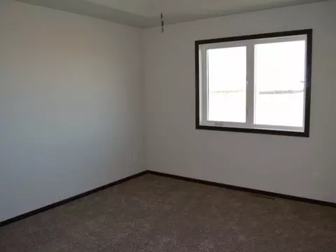 4005 Trident Ci, Mandan, ND 58554 photo 13