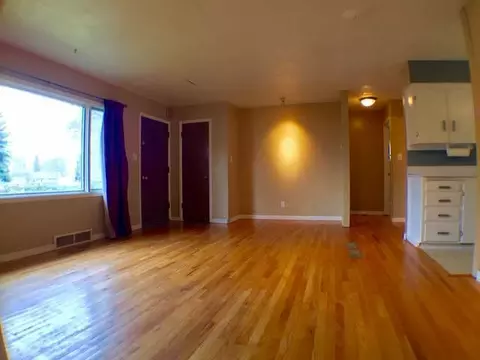 558 Sunset Pl, Bismarck, ND 58501 photo 2