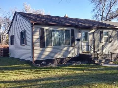 831 3rd St N, Bismarck, ND 58501 photo 1