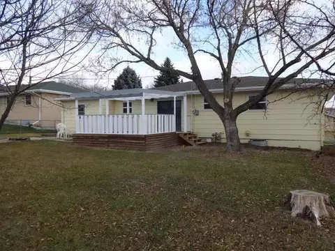 707 13th Ave NW, Mandan, ND 58554 photo 6