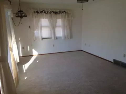 613 Main St, Stanton, ND 58571 photo 4