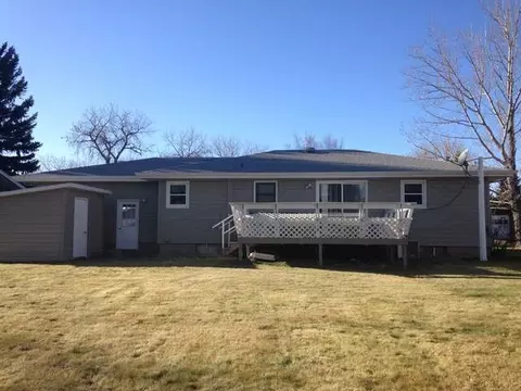 613 Main St, Stanton, ND 58571 photo 2