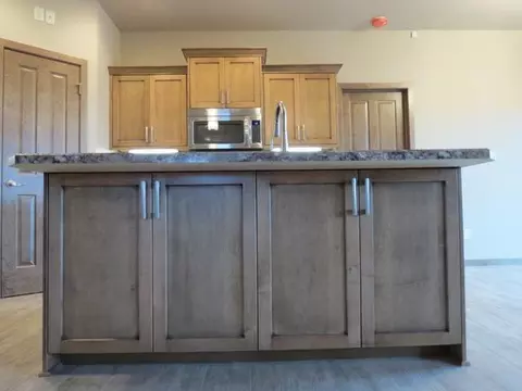 506 Cobblestone Lp, Mandan, ND 58554 photo 5