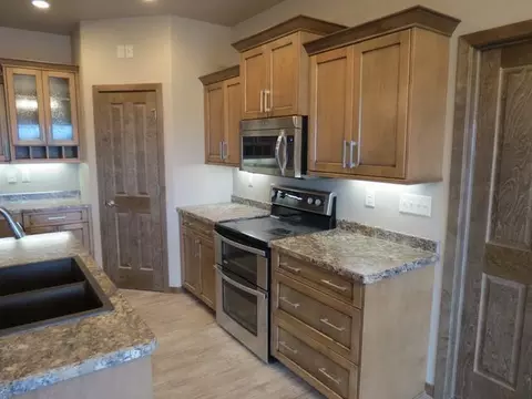 506 Cobblestone Lp, Mandan, ND 58554 photo 10