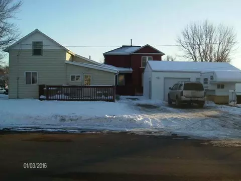 502 13th St S, Bismarck, ND 58504 photo 1