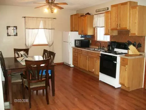 502 13th St S, Bismarck, ND 58504 photo 4