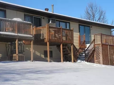1852 Divide Ave E, Bismarck, ND 58501 photo 2