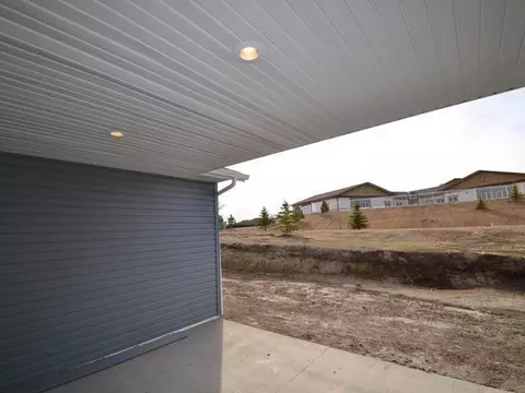 705 Bremner Ave, Bismarck, ND 58503 photo 5