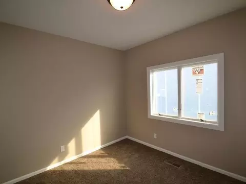 705 Bremner Ave, Bismarck, ND 58503 photo 10