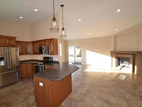 3826 Poseidon Lp, Bismarck, ND 58504 photo 14