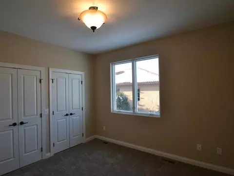 3826 Poseidon Lp, Bismarck, ND 58504 photo 8