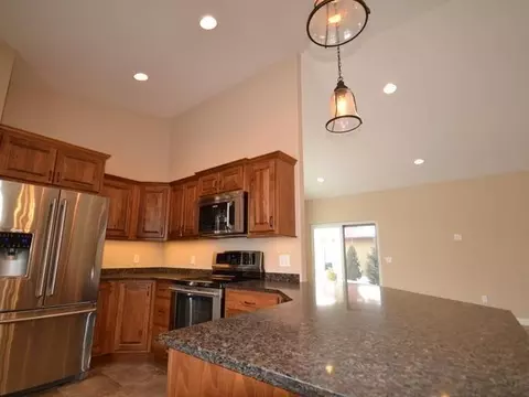 3826 Poseidon Lp, Bismarck, ND 58504 photo 13