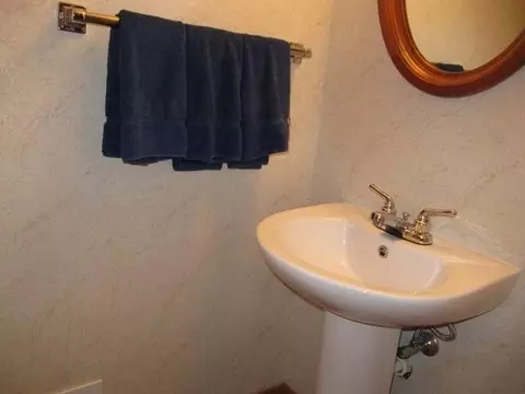 1241 Coulee Rd E, Bismarck, ND 58501 photo 44