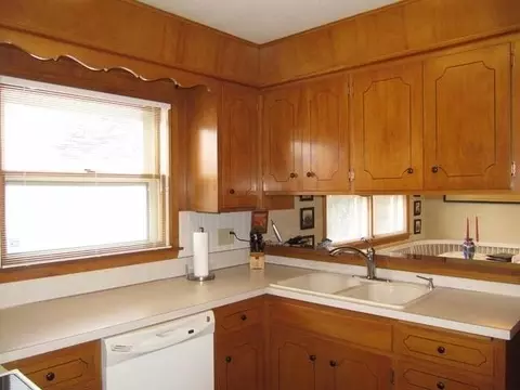 1241 Coulee Rd E, Bismarck, ND 58501 photo 2