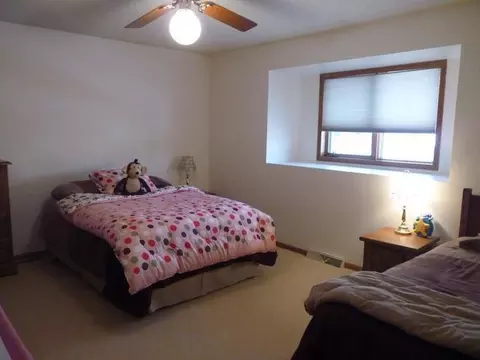 111 Juniper Dr, Bismarck, ND 58503 photo 18