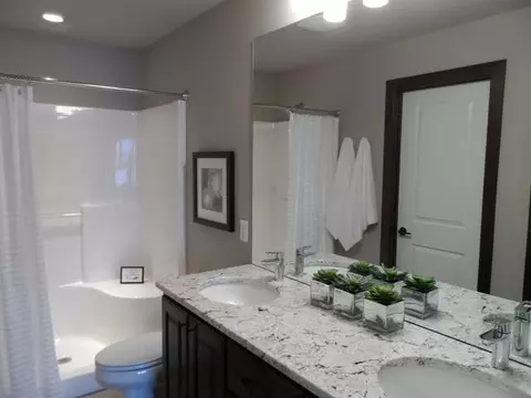424 Lasalle Dr E, Bismarck, ND 58503 photo 13