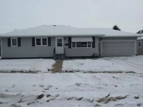 511 13th St S, Bismarck, ND 58504 photo 1