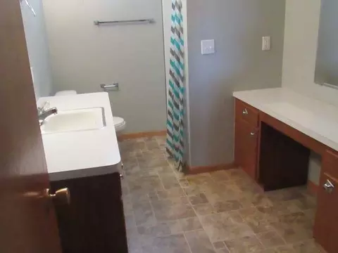 511 13th St S, Bismarck, ND 58504 photo 18