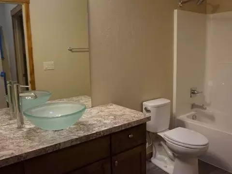 3208 Kamrose Pl, Bismarck, ND 58504 photo 10