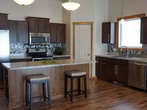 3208 Kamrose Pl, Bismarck, ND 58504 photo 12