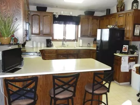 2345 Rolling Dr, Bismarck, ND 58501 photo 3
