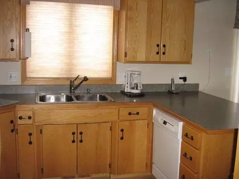418 Juniper Dr, Bismarck, ND 58503 photo 11