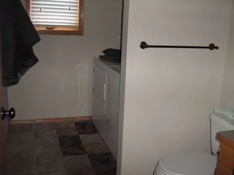 418 Juniper Dr, Bismarck, ND 58503 photo 12