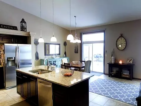 1716 Calgary Lp, Bismarck, ND 58503 photo 4