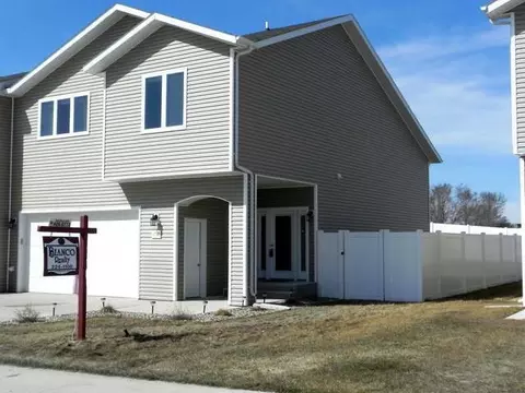 1716 Calgary Lp, Bismarck, ND 58503 photo 1
