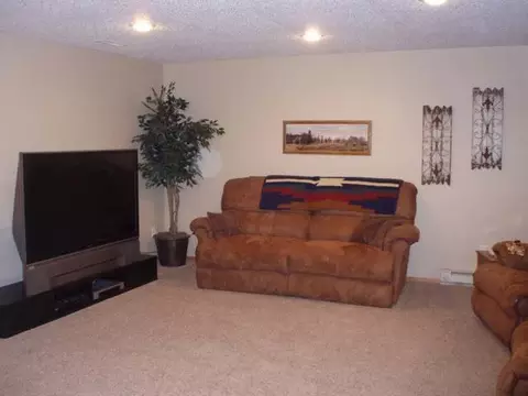 4813 Fairfax Lp, Bismarck, ND 58503 photo 18