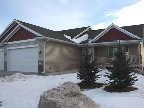 2733 Calgary Ave E, Bismarck, ND 58503 photo 1