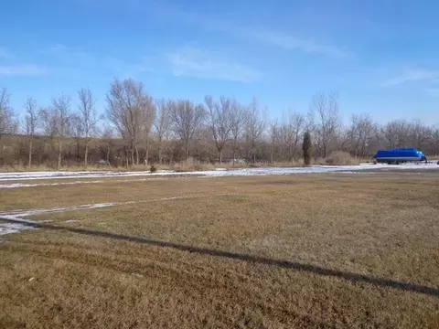 2075 38th St, Mandan, ND 58554 photo 18