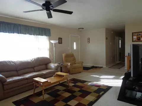 2075 38th St, Mandan, ND 58554 photo 6