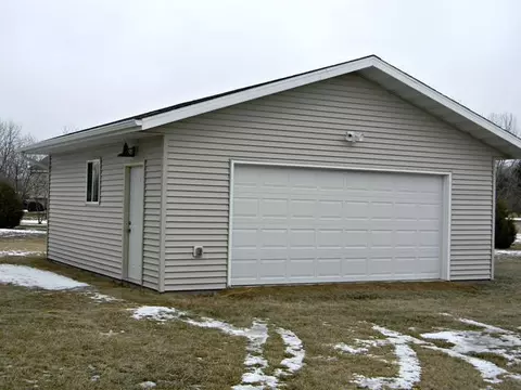 5505 Walker Dr, Bismarck, ND 58504 photo 3