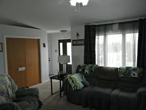 5505 Walker Dr, Bismarck, ND 58504 photo 6