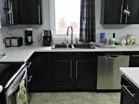 5505 Walker Dr, Bismarck, ND 58504 photo 8
