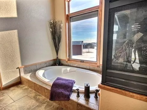 6913 Ringneck Rd, Bismarck, ND 58503 photo 9