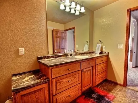 6913 Ringneck Rd, Bismarck, ND 58503 photo 31