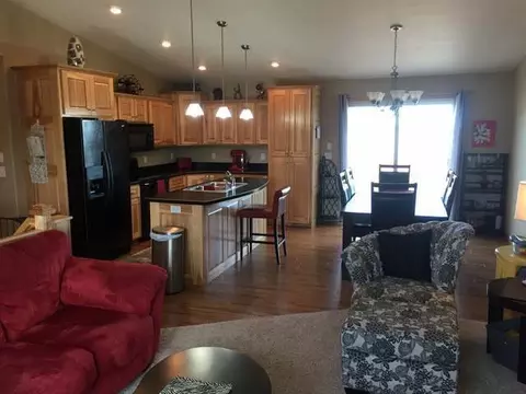 5503 Yukon Dr, Bismarck, ND 58503 photo 4